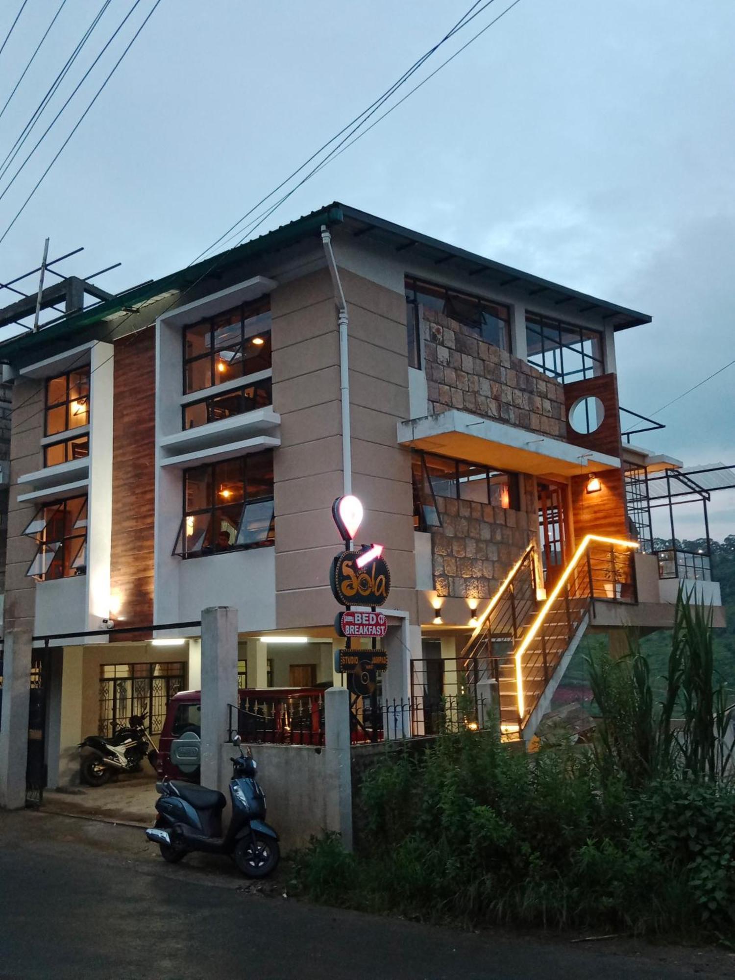 Bed and Breakfast Cafe Sola Shillong Esterno foto