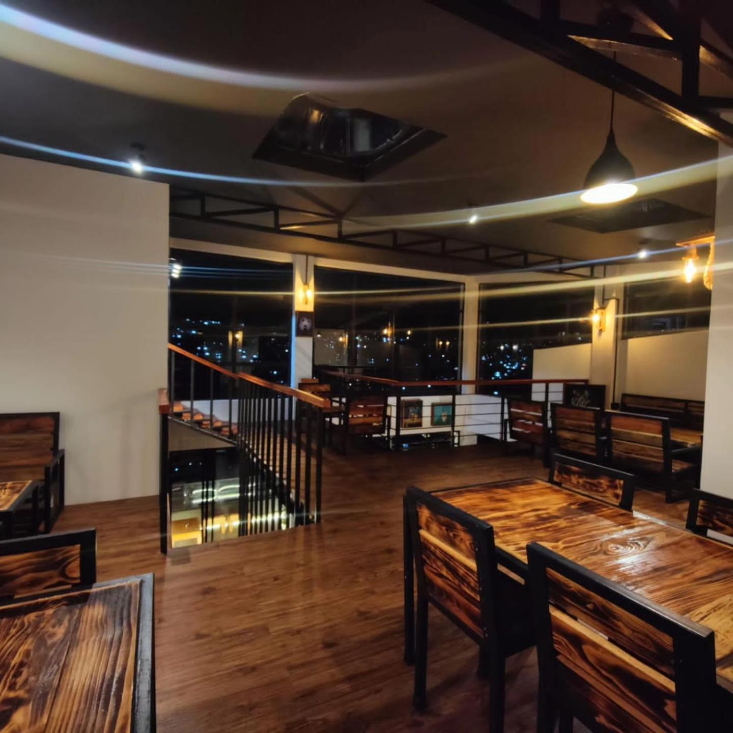 Bed and Breakfast Cafe Sola Shillong Esterno foto
