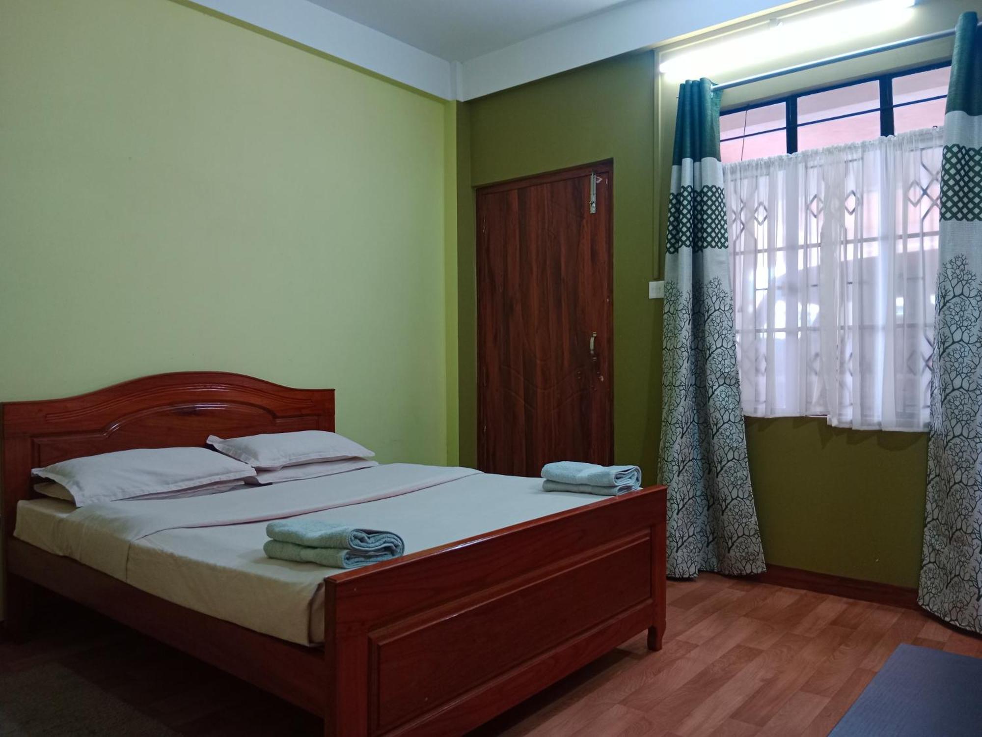 Bed and Breakfast Cafe Sola Shillong Esterno foto